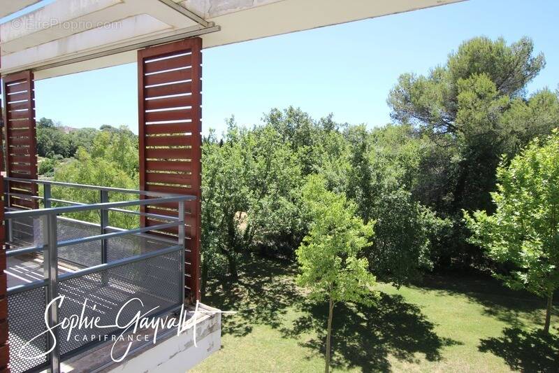 Appartement à VENELLES