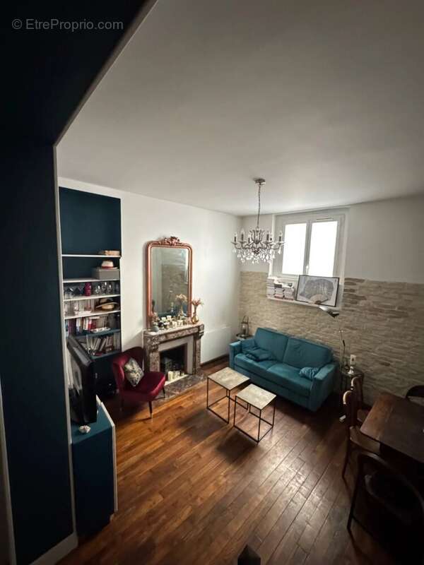 Appartement à PARIS-18E