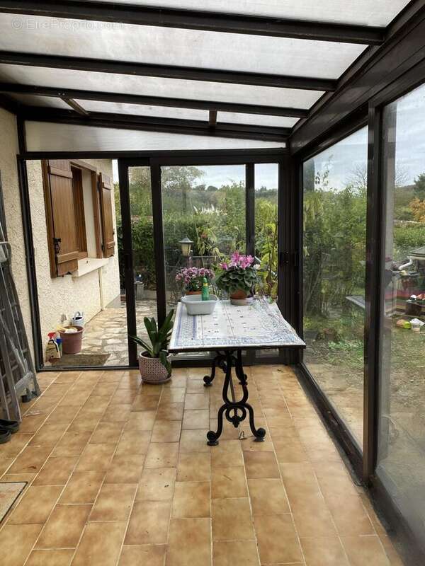 Maison à MONTELEGER