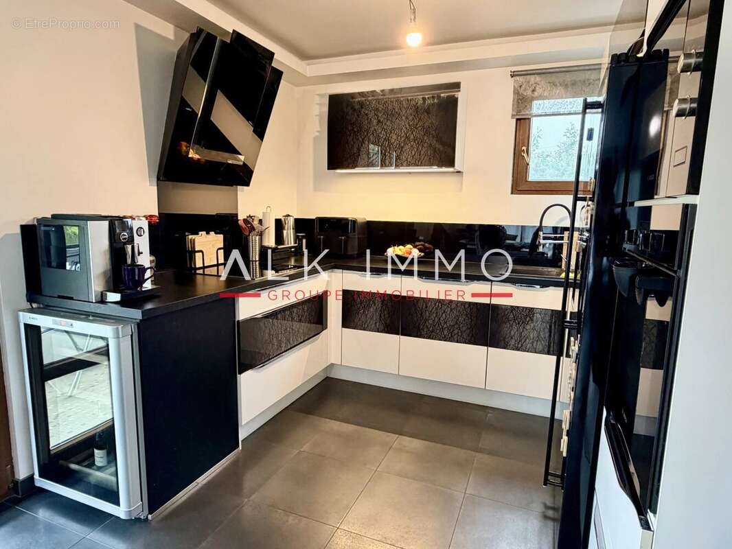 Appartement à VILLE-LA-GRAND