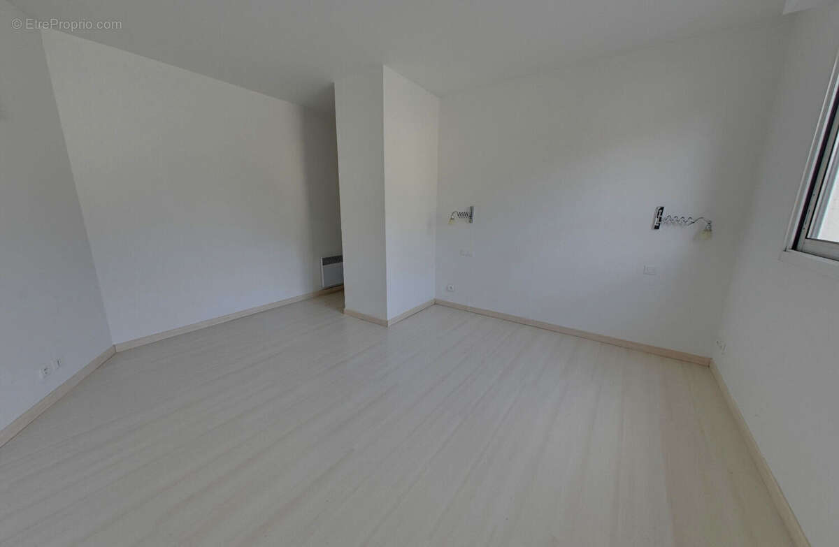 Appartement à EPERNON