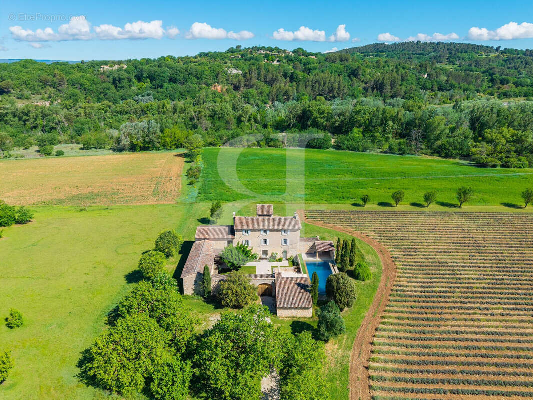 Maison à GORDES