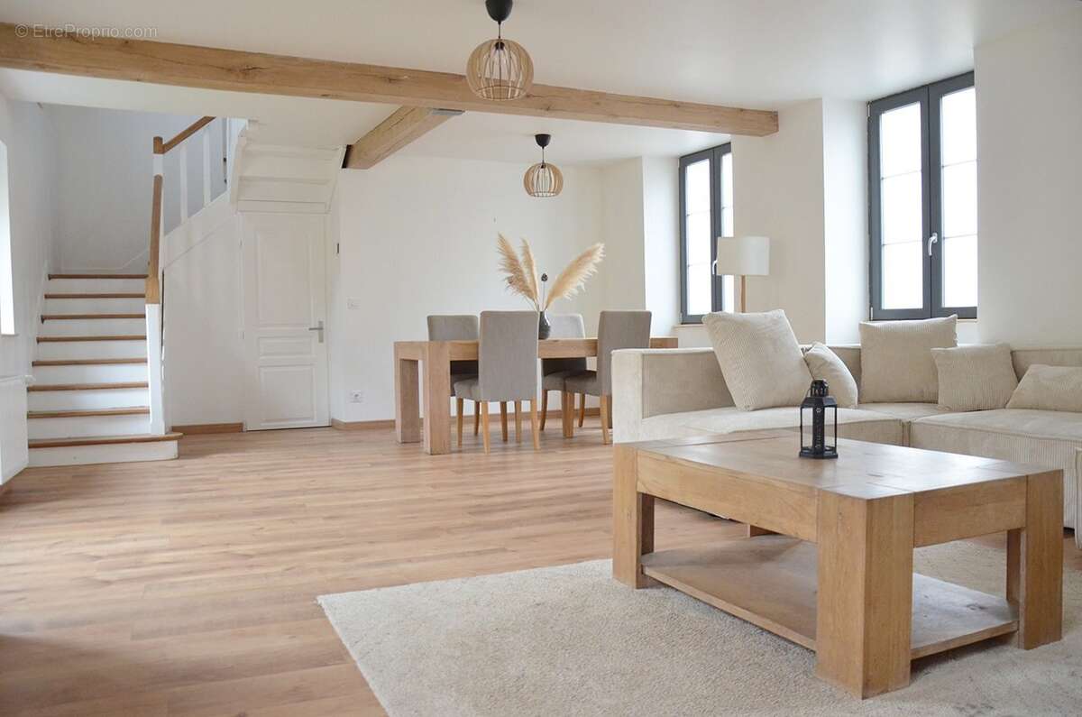 Maison à DAMPIERRE-EN-YVELINES