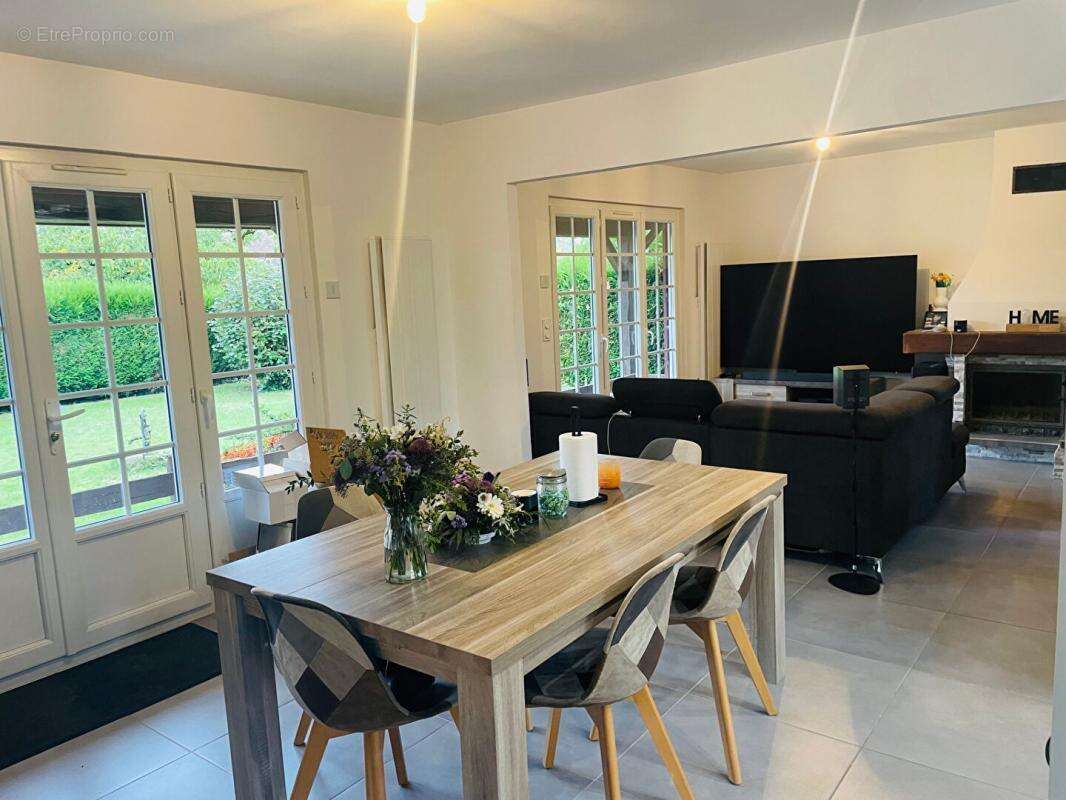 Maison à CHATEAUNEUF-EN-THYMERAIS