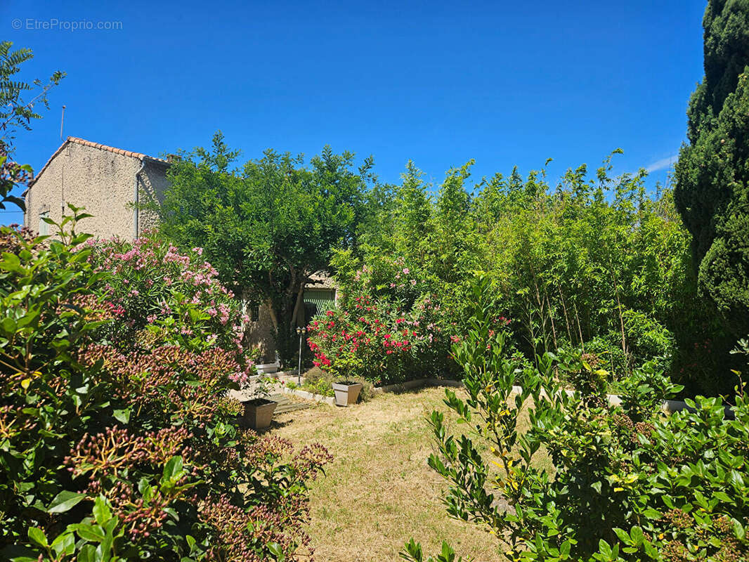 Maison à VILLENEUVE-LES-AVIGNON