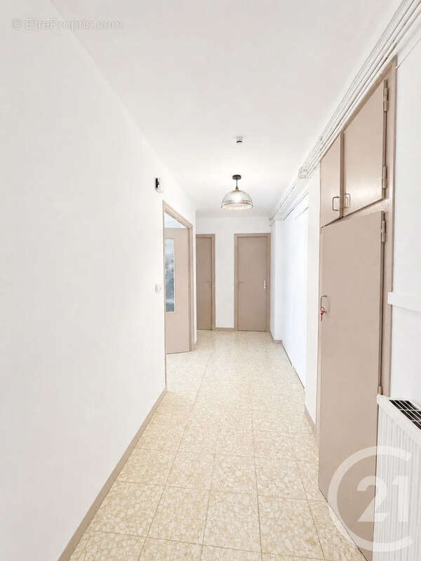 Appartement 57 m² à Perpignan  - photo 2