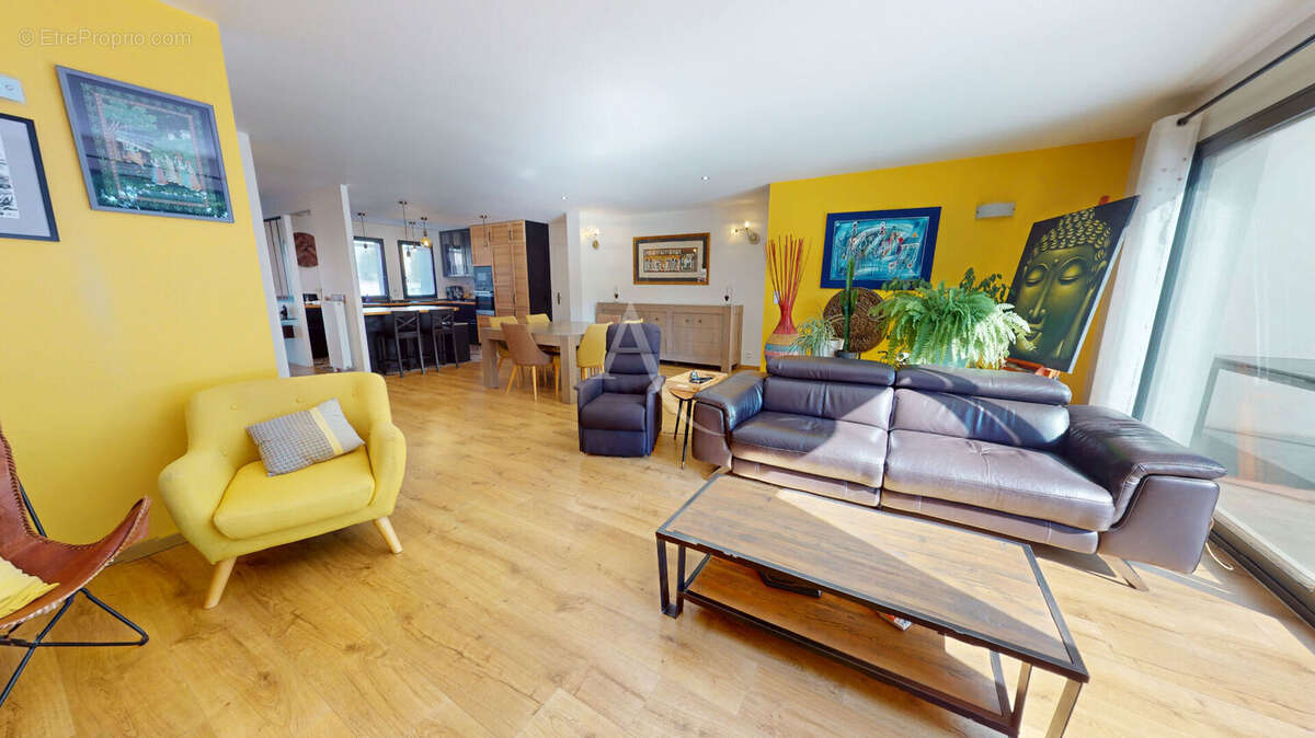 Maison à MAGNY-LE-HONGRE