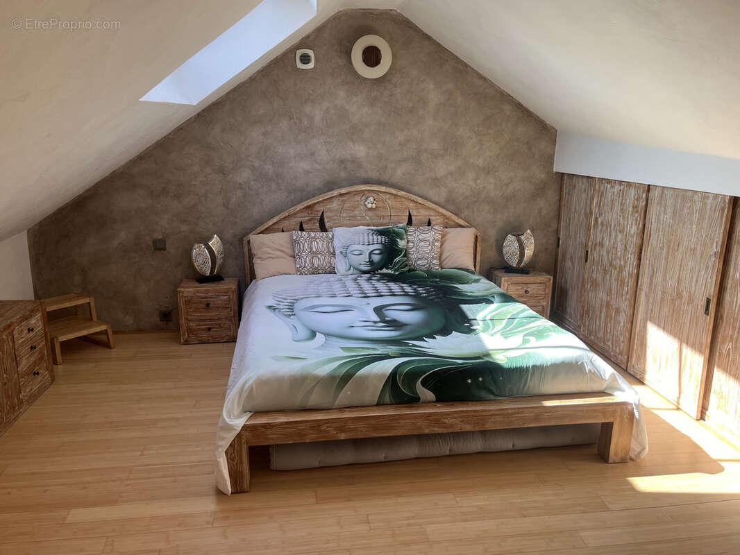 Maison à HOUDAN