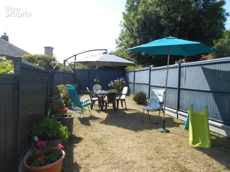 Charmante maison en pierres, entièrement rénovée, d'environ 59 m2 de surface au sol, avec jardin - photo 2