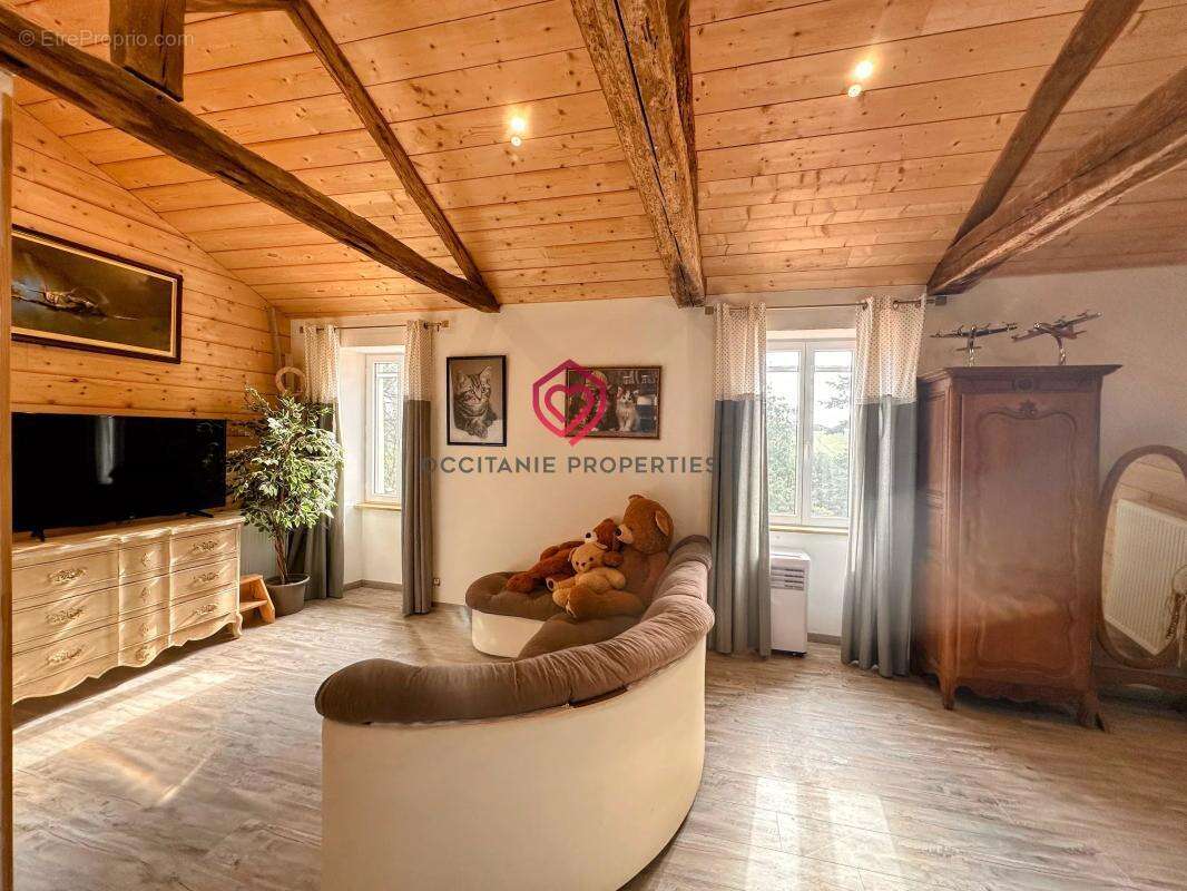 Ferme de caractère avec gîte, plus de 9ha, piscine et vues panoramiques près de Marciac, Gers - photo 10