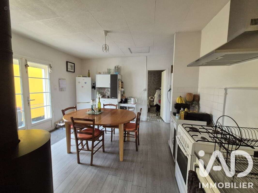 Maison 147 m² à Saligny  - photo 7