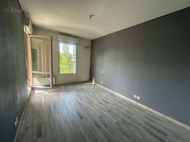 F3 lumineux avec grand balcon et vue panoramique sur la Seine   Résidence sécurisée - photo 8