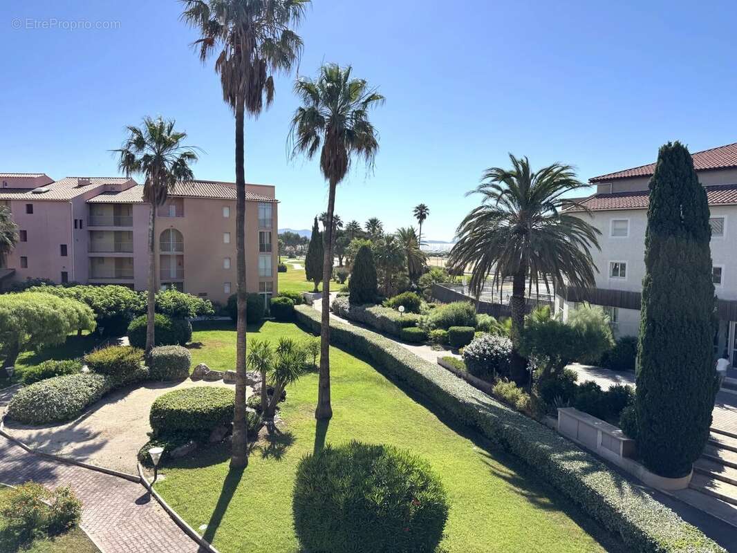 Appartement à LA LONDE-LES-MAURES