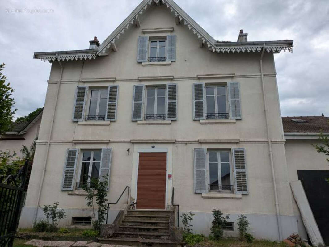 Maison à GOLBEY