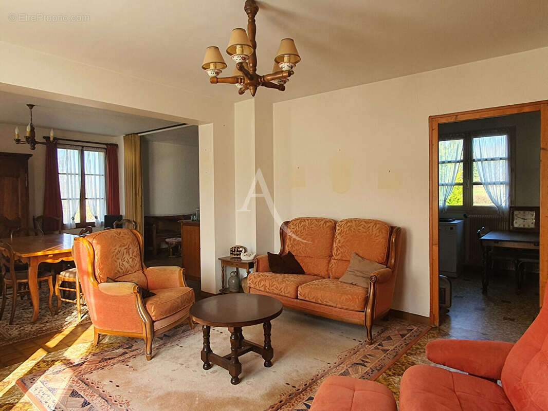 Maison à VILLENTROIS