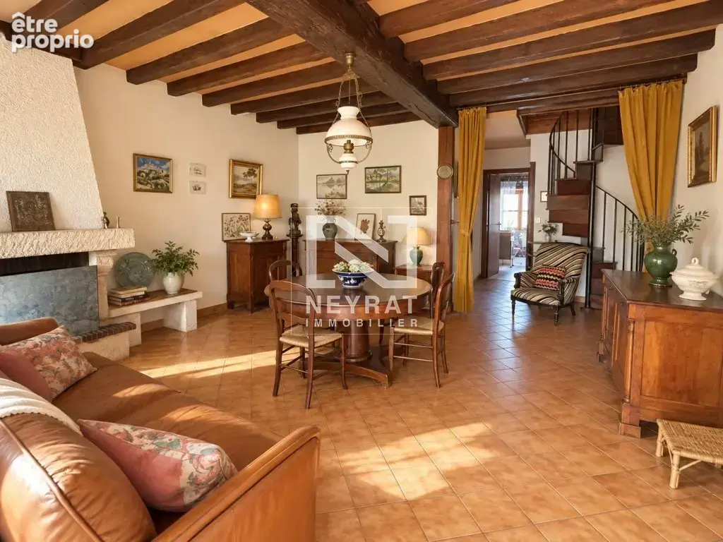 Au calme d'un petit quartier de village, une maison en pierre pleine de potentiel - photo 11