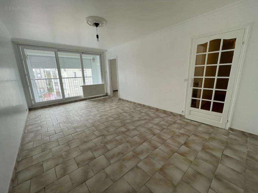Appartement à DAMMARIE-LES-LYS