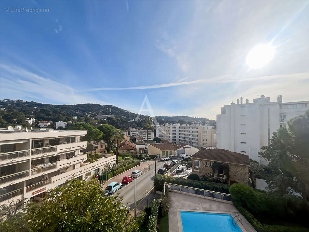 Appartement à LE CANNET