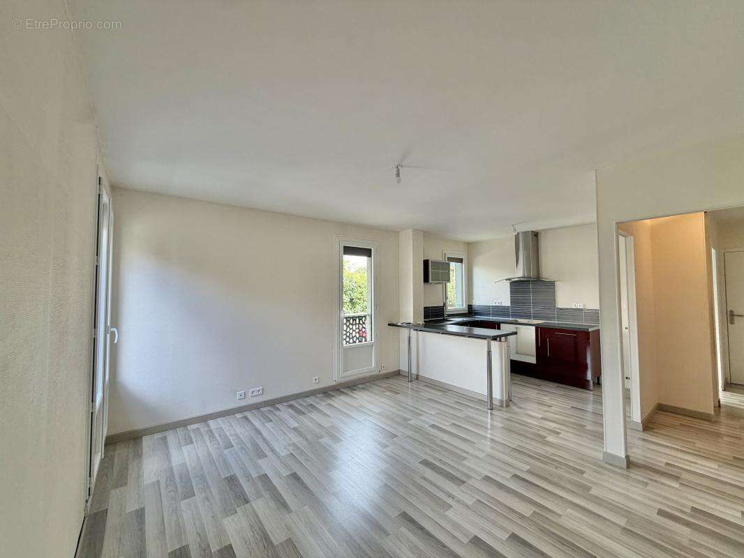 Appartement T3 - Garage-Balcon- Idéal premier investissement - photo 2