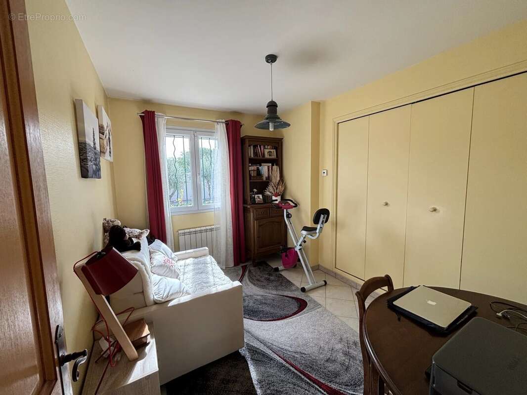 Maison à FIGANIERES