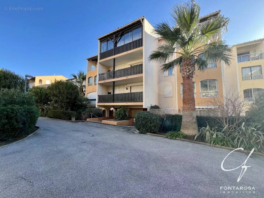 Appartement à FREJUS
