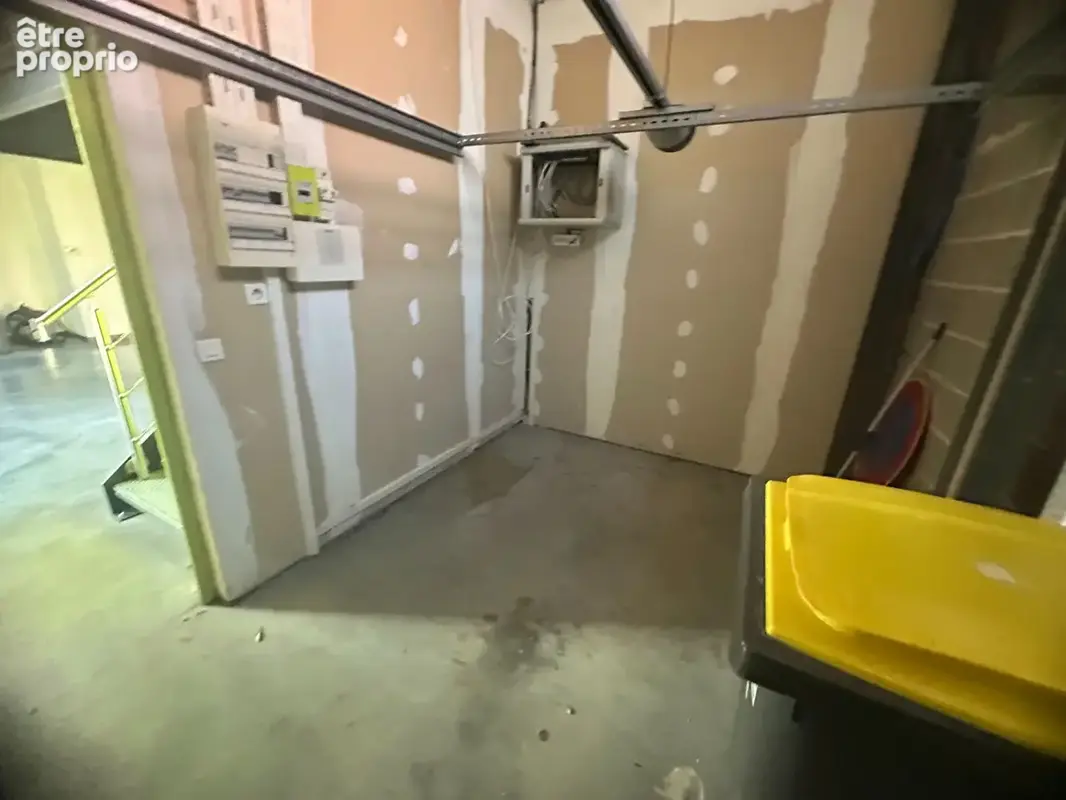 À vendre ! Loft à aménager de 120 m² avec terrasse, parking et nombreux atouts - photo 11