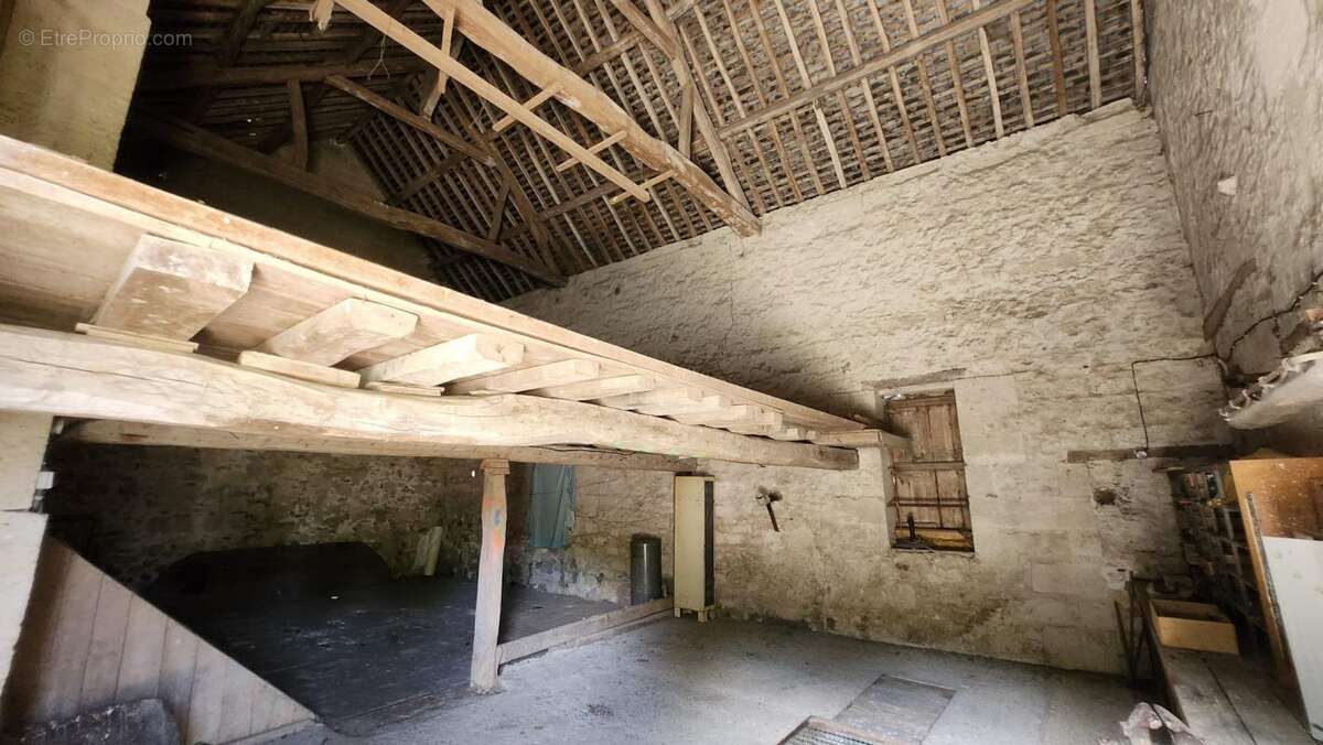 Maison à CREPY-EN-VALOIS