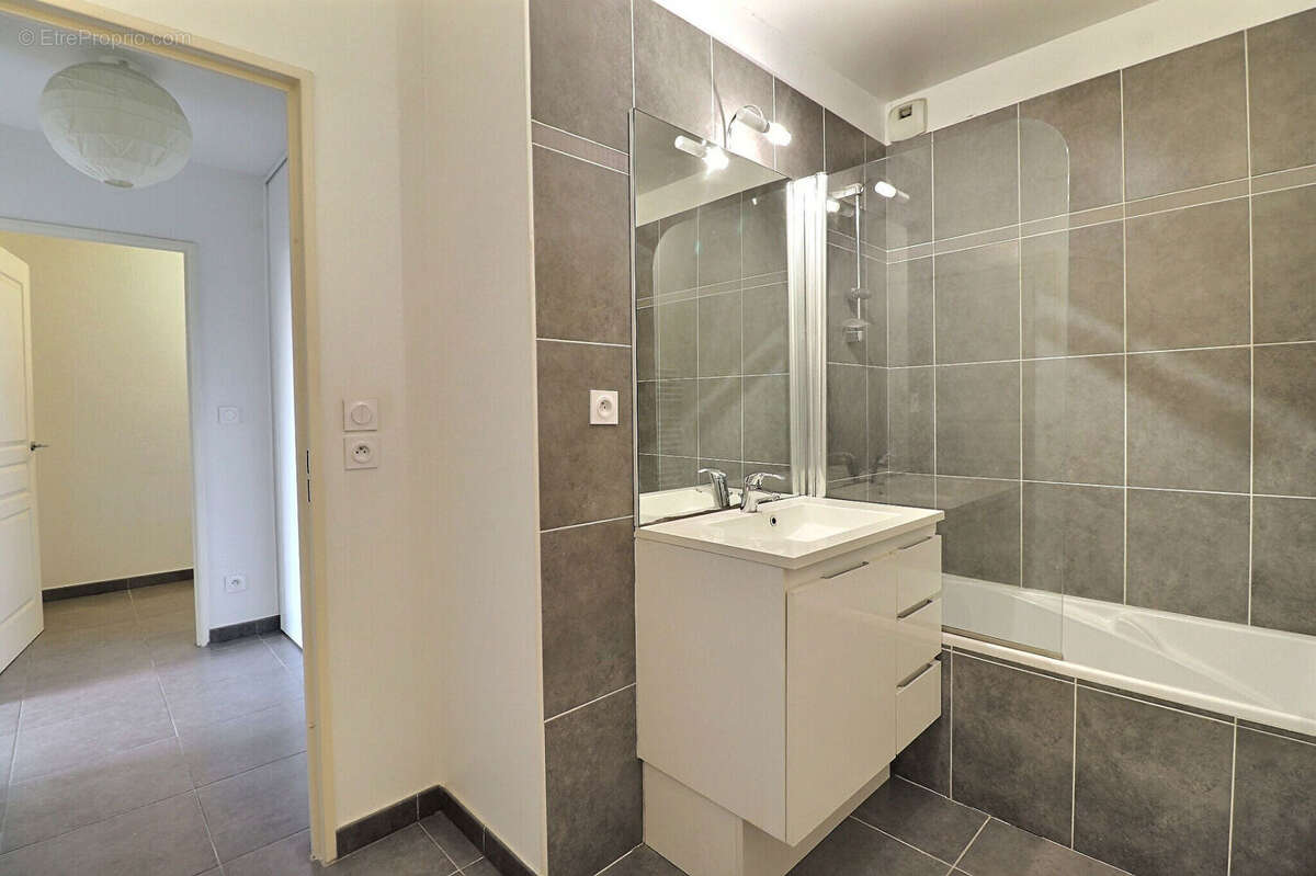 Appartement à SAINT-RAPHAEL