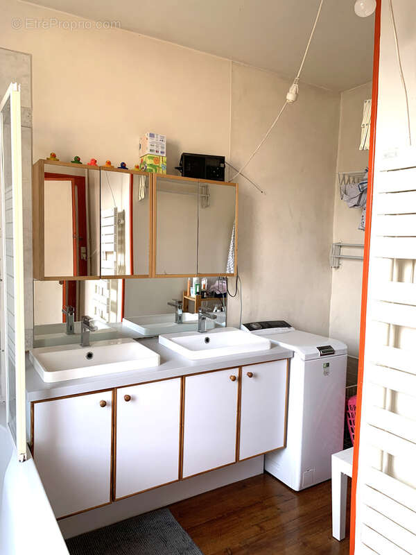 Maison à VILLEURBANNE