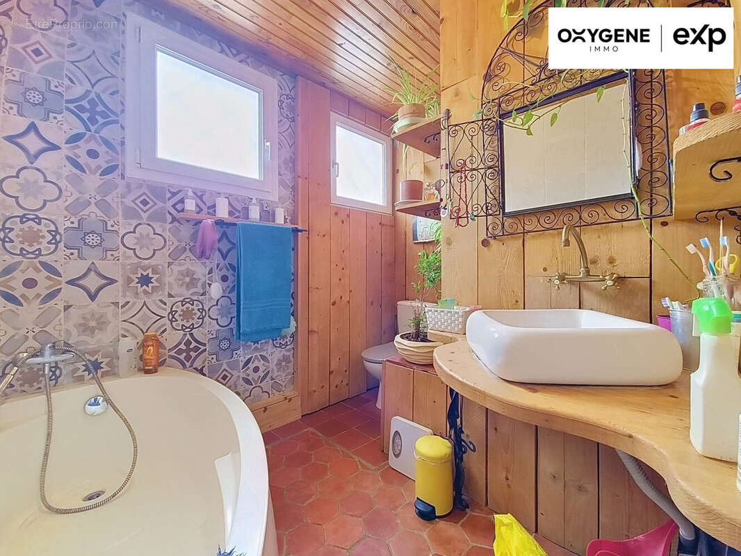 Maison 90 m² à Villeneuve-La-Riviere  - photo 9