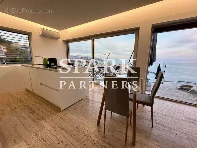 Appartement à CAP-D'AIL