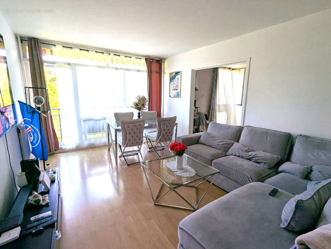Appartement à LIVRY-GARGAN