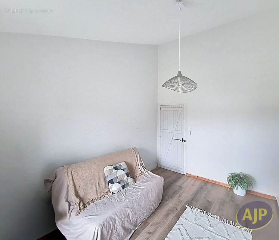 Maison à L'HERBERGEMENT