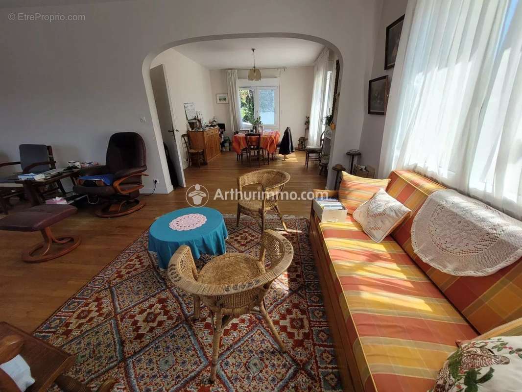 Maison à SAINT-JEAN-D&#039;ANGELY