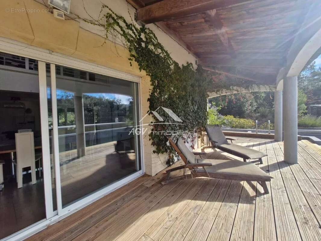 Maison à SAINT-FLORENT-SUR-AUZONNET