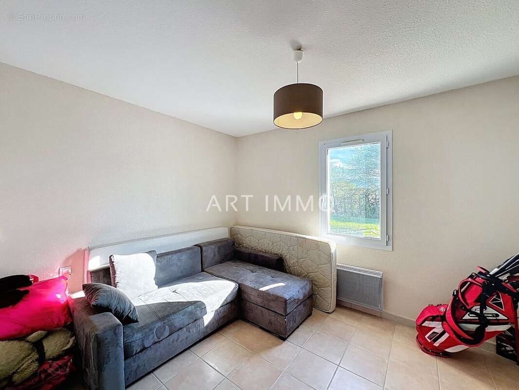 Maison à CABRIERES-D&#039;AVIGNON