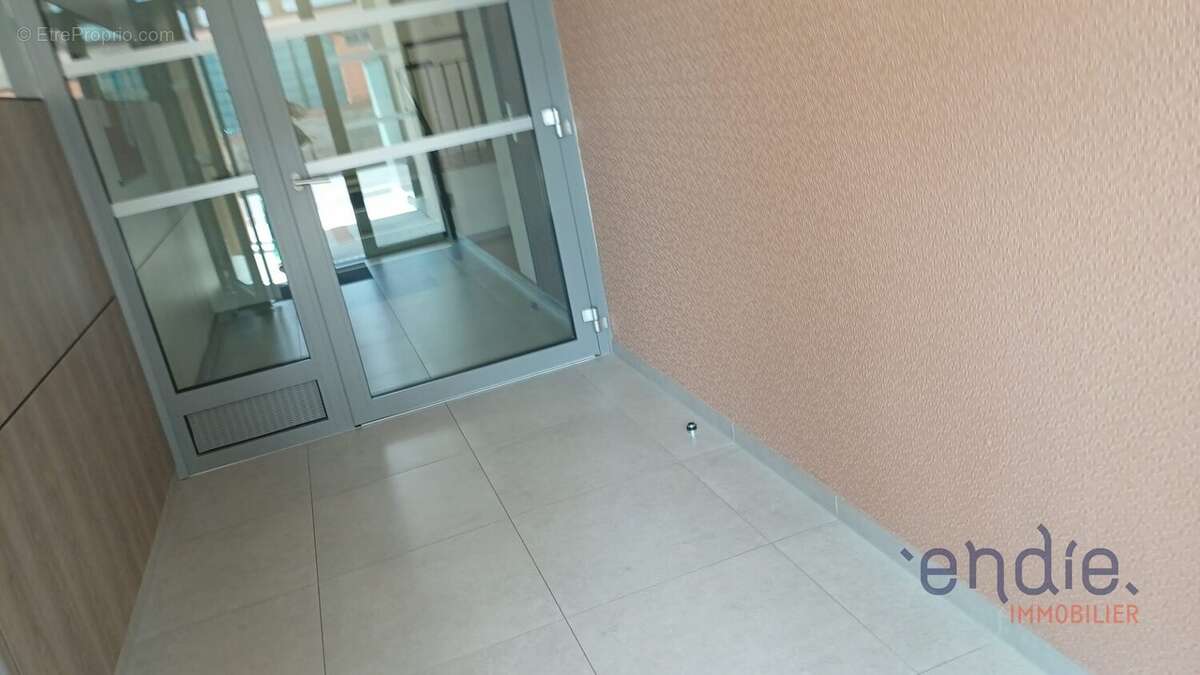 ROSENAU  Superbe appartement 3 pièces au dernier étage  62,13 m² habitables et 91,48 m² au sol - photo 2