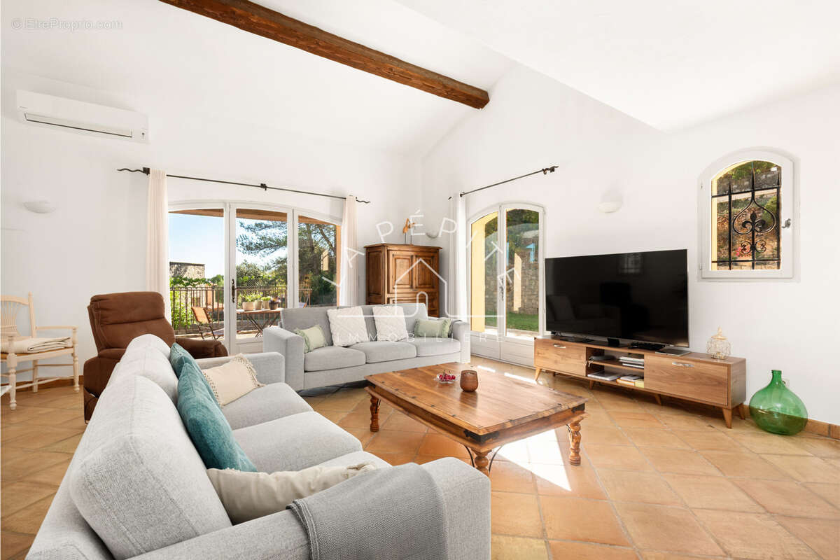 Maison à PEYMEINADE