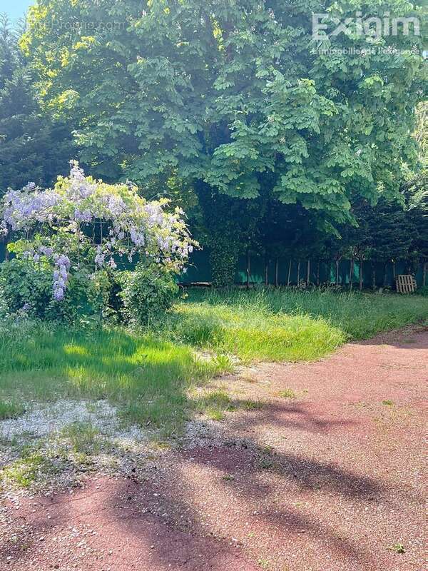 Maison à LIMEIL-BREVANNES