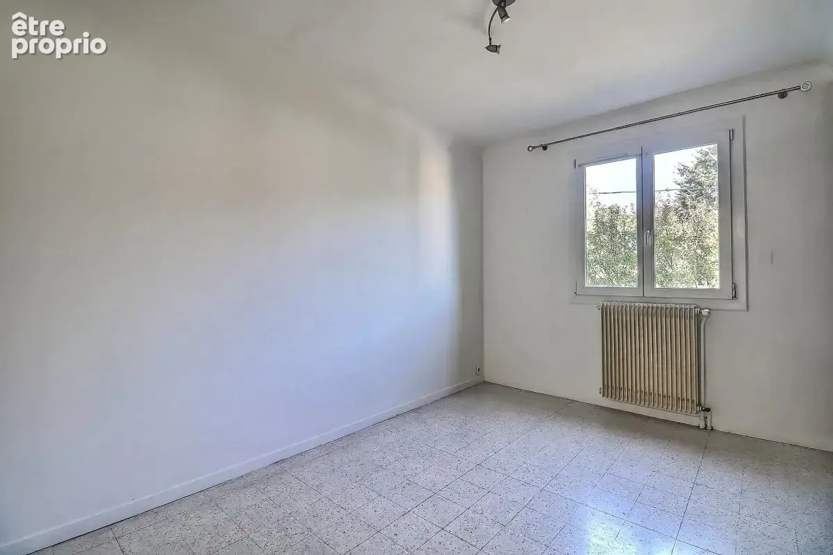Maison 5 pièces 108 m² à vendre à Rodilhan (30230) - photo 6