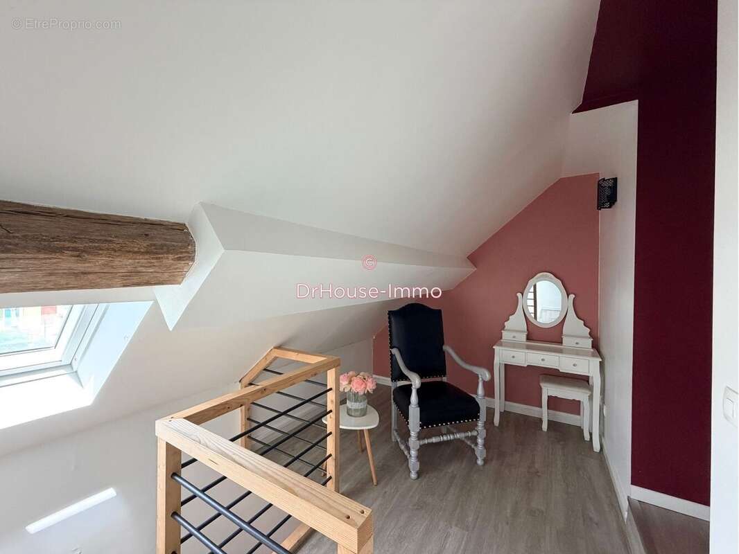 Appartement 149 m² à Pezarches  - photo 5