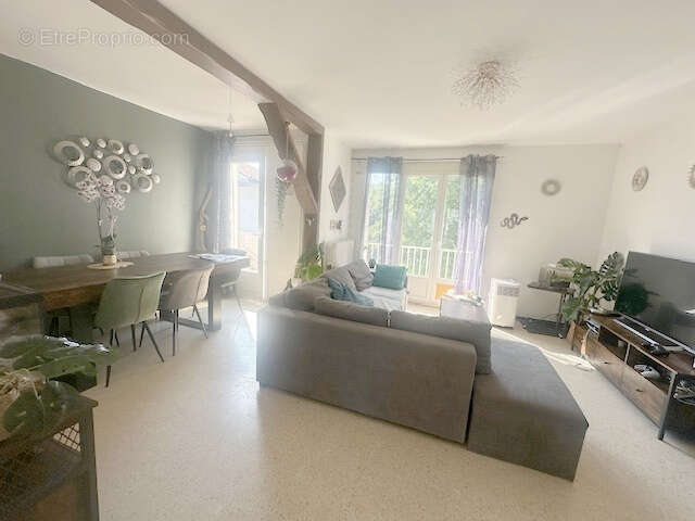 Appartement à LATTES