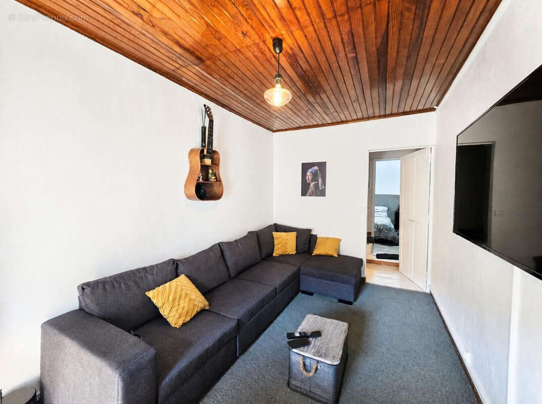 Exclusivité - Maison de village, au centre - photo 4