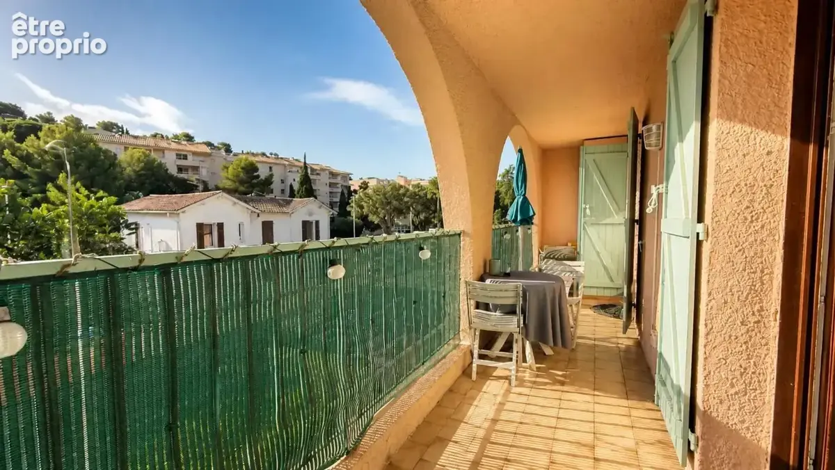 Appartement de 3 pièces de 45 m² + Garage à Cavalaire-sur-Mer - photo 2