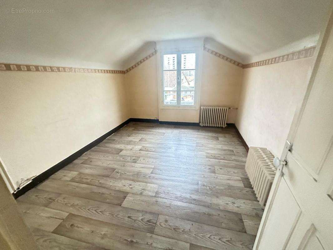 Maison à VILLEMOMBLE