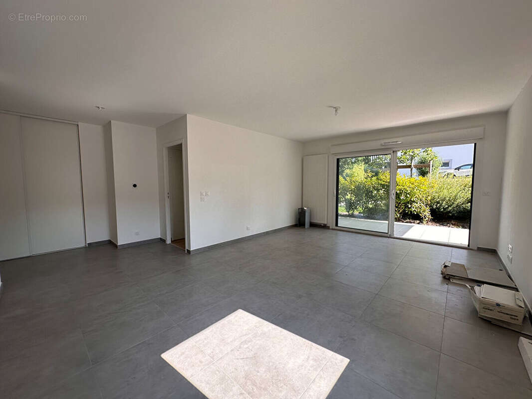 Appartement à REIGNIER