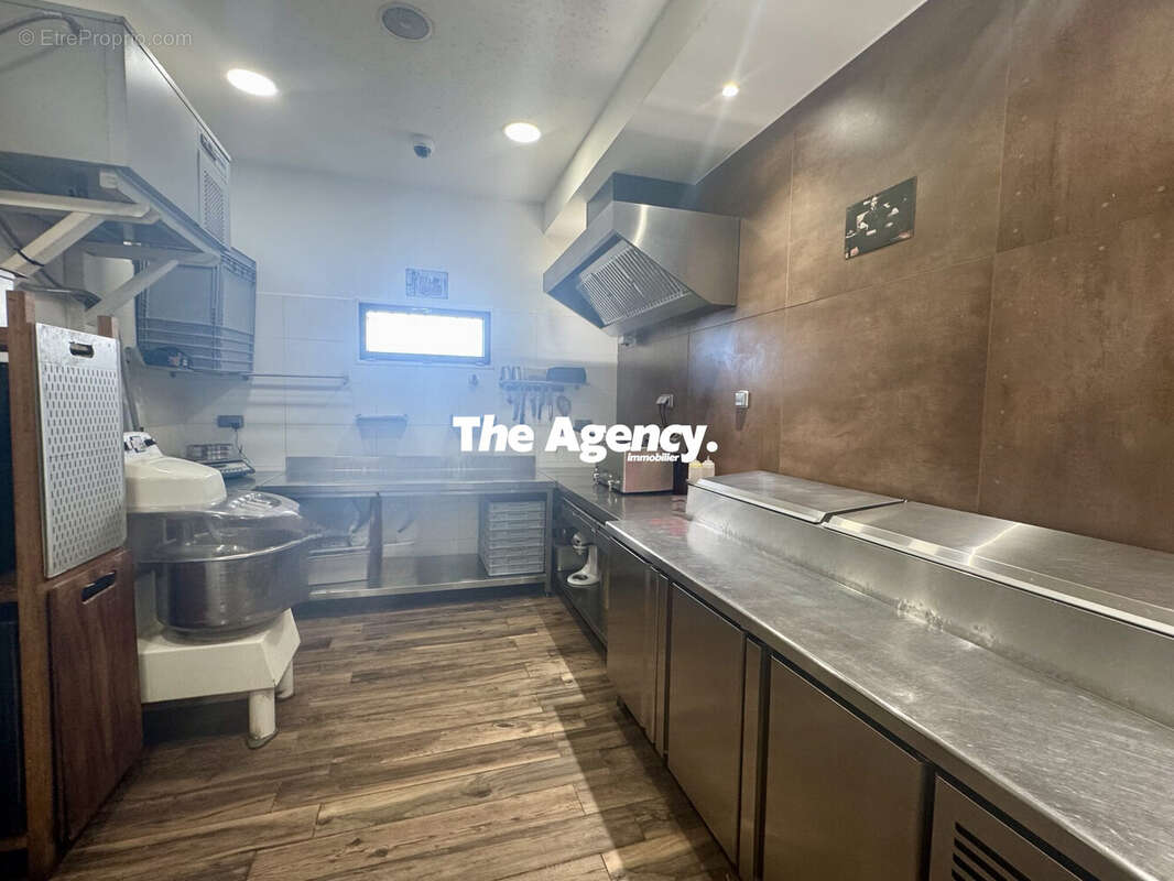 Autre à MARSEILLE-8E