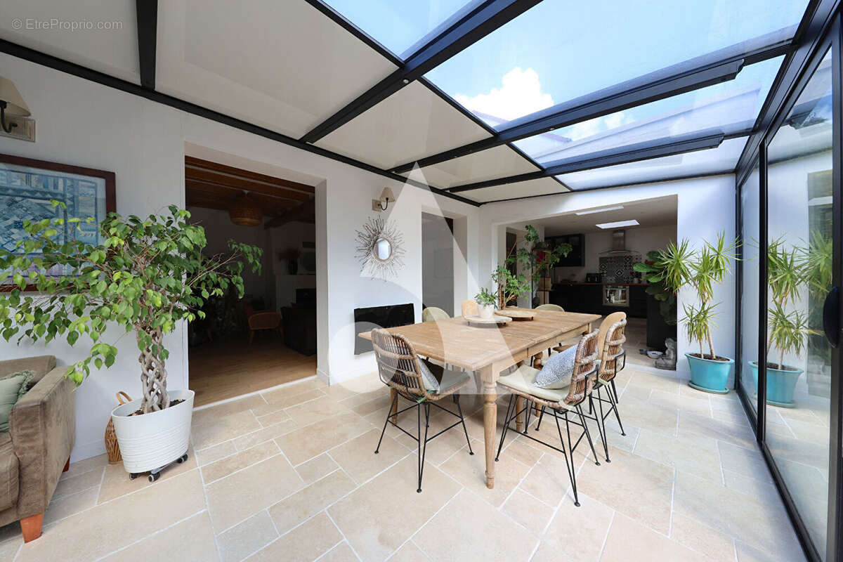 Maison à SOISY-SUR-SEINE