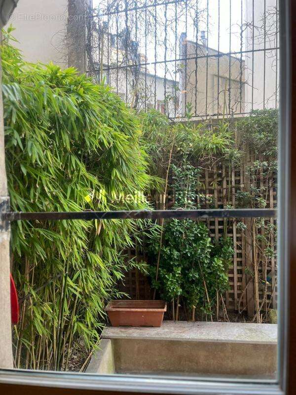 Appartement à PARIS-14E