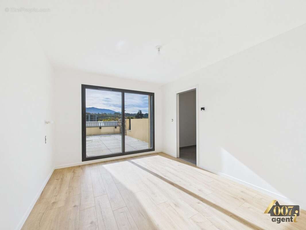 Appartement à MONTMELIAN